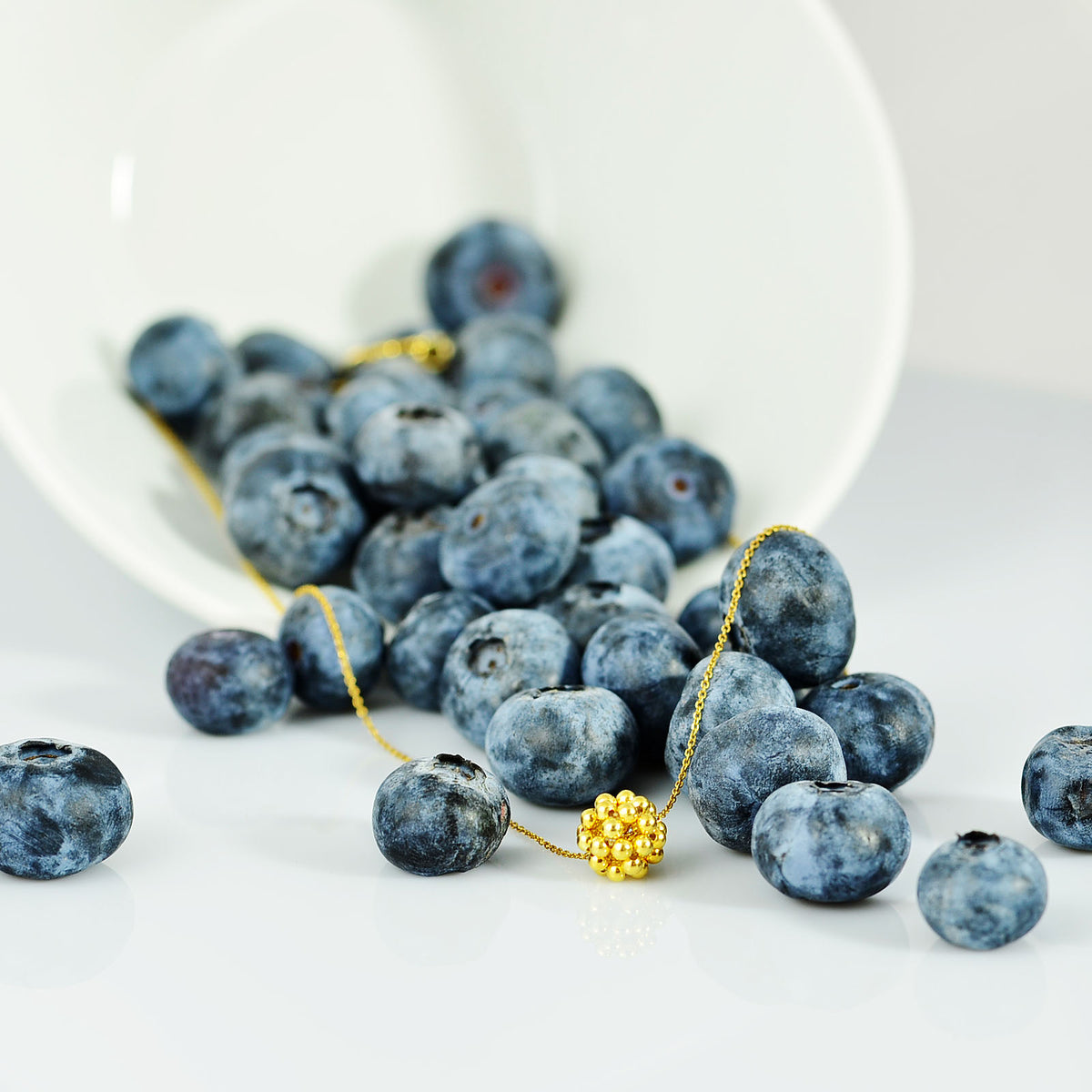 náhrdelník Gold Berry Minimal
