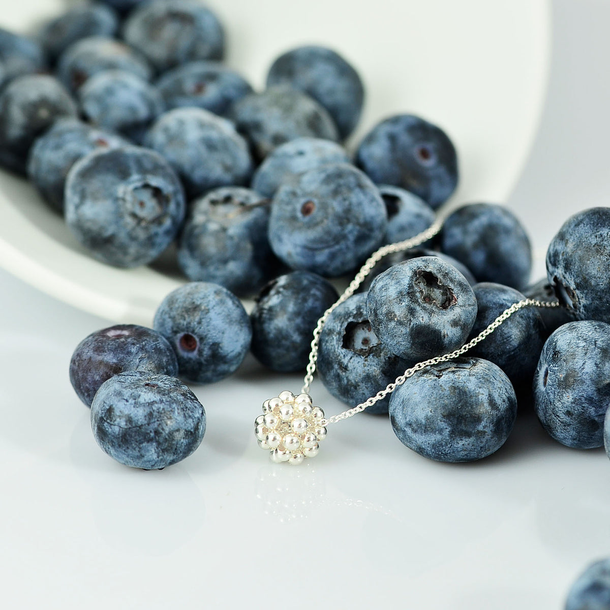 náhrdelník Silver Berry Minimal