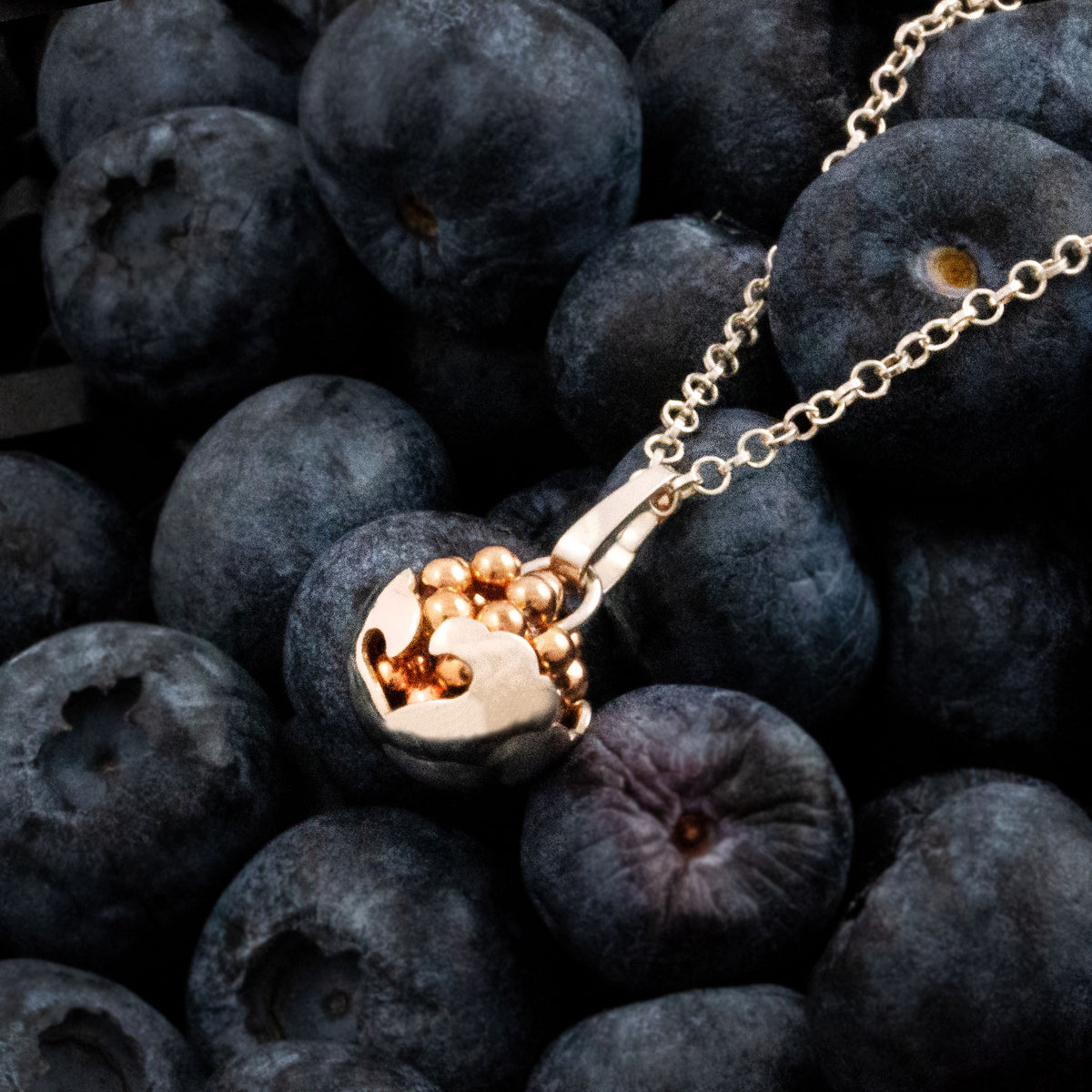 náhrdelník Rose gold berry se srdcem