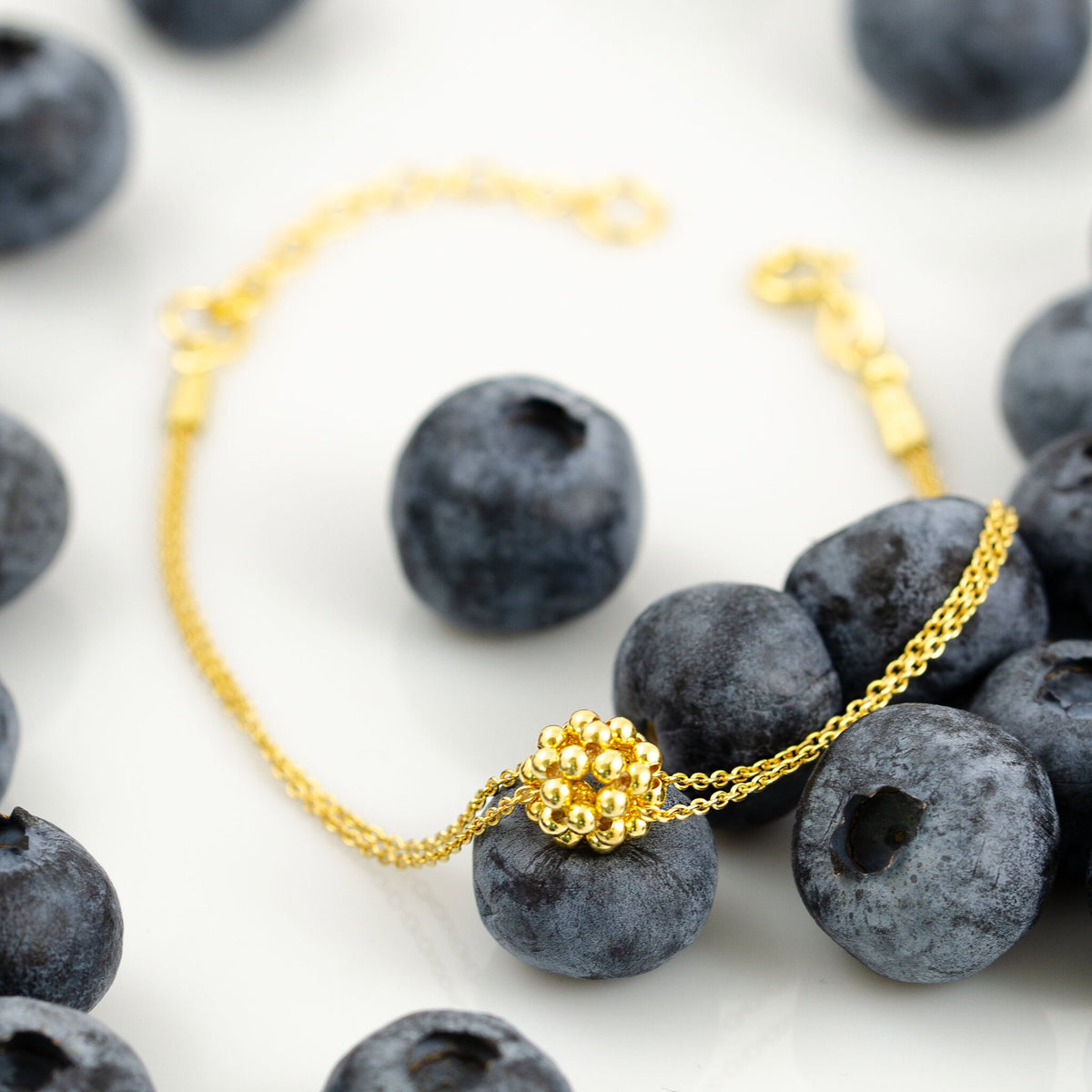 náramek yellow gold berry minimal