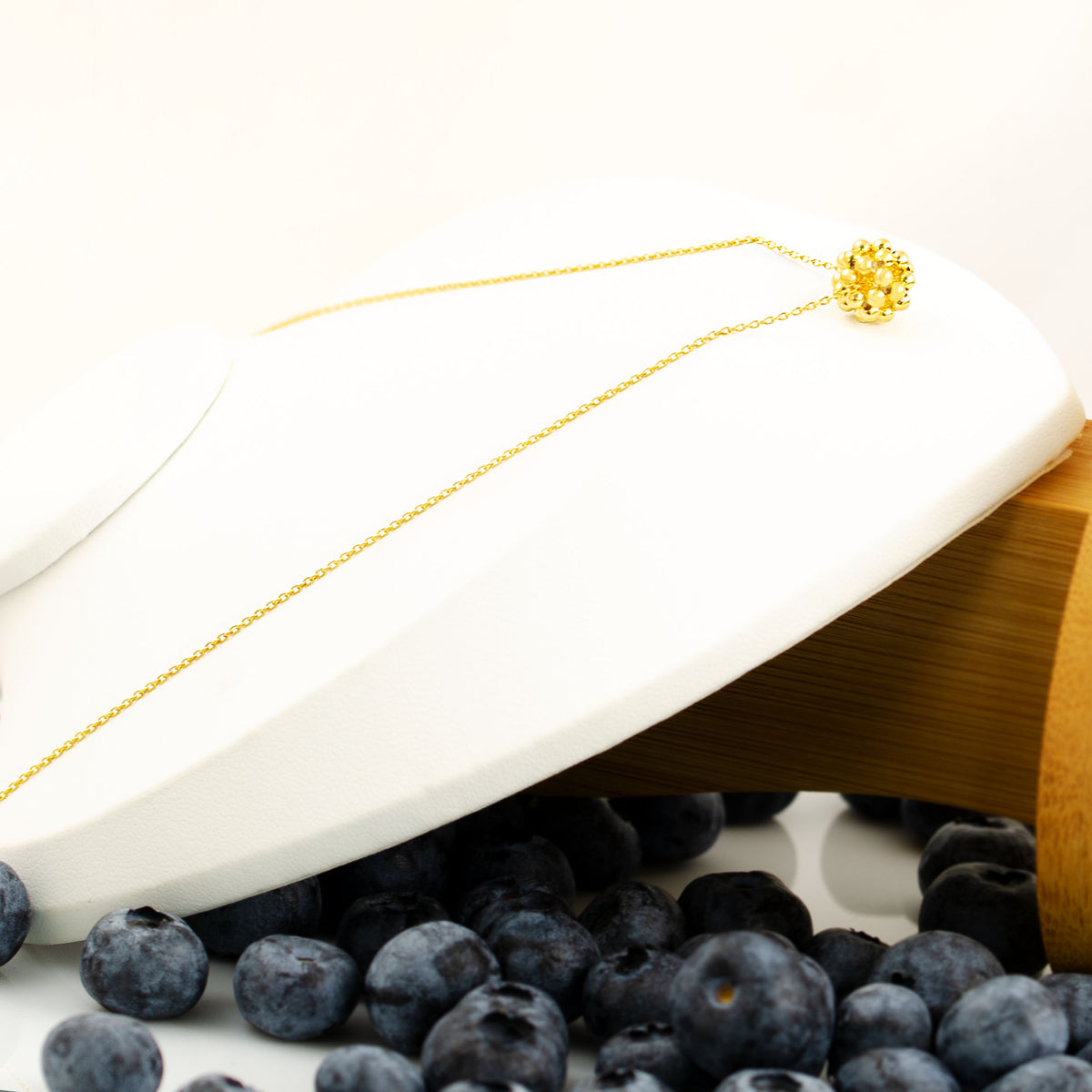 náhrdelník Gold Berry Minimal